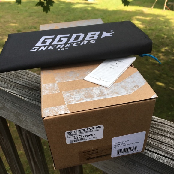 Golden Goose Superstar Rock Snake/Black Star NIB - Picture 7 of 10